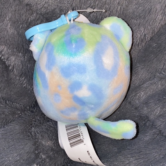 🧸Squishmallow “Lindsay” Leopard
3.5” clip
BNWT - Picture 3 of 3